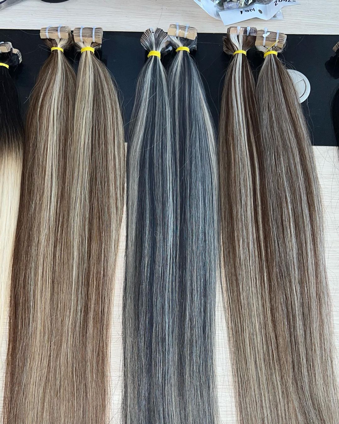 Human Hair Tape Ins Extension Mixed 2 Color Premium Quality