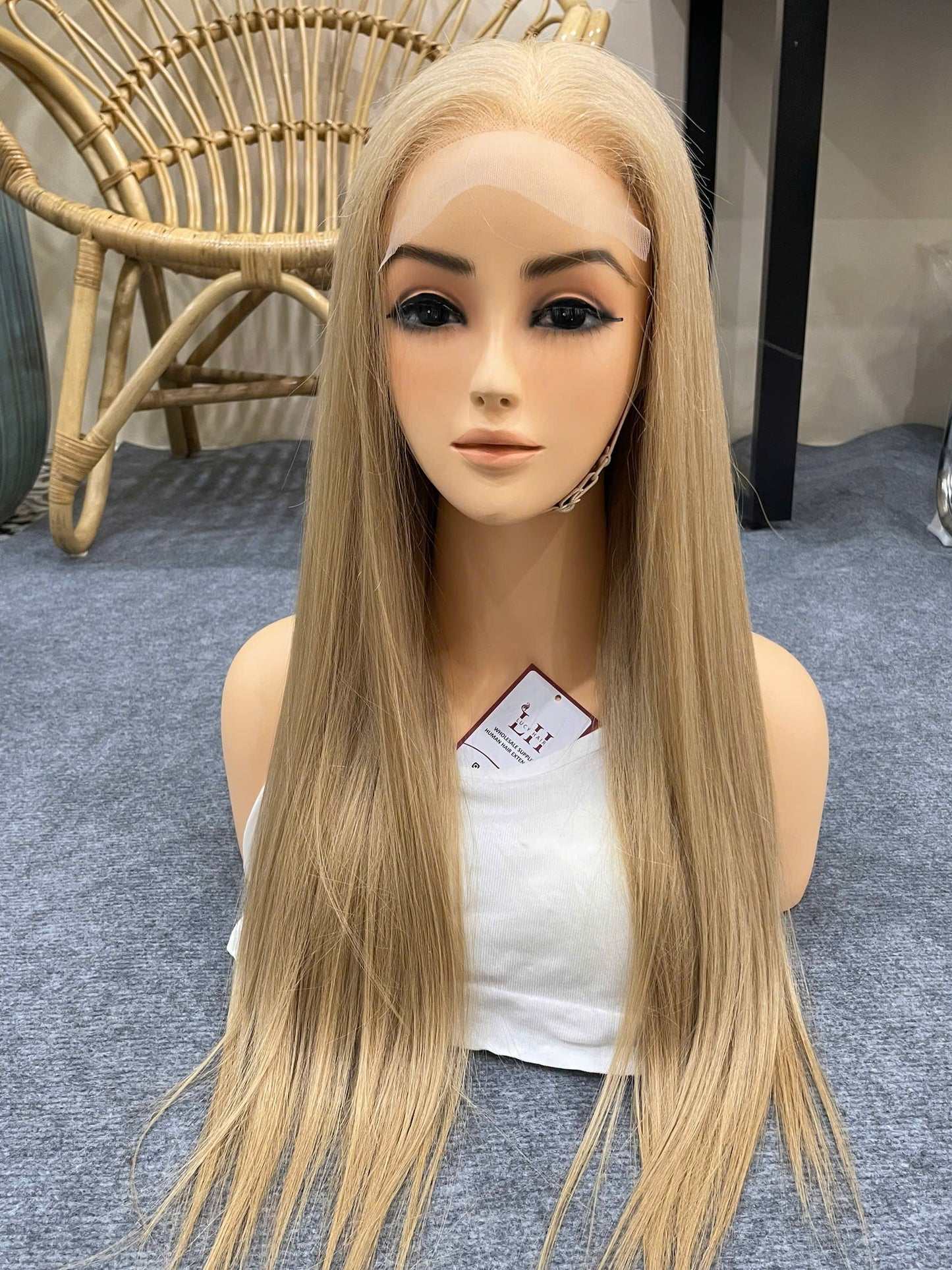 18 Inch Wig Natural Wave 4×4 Lace Closure Raw Hair Vietnam Factory Price